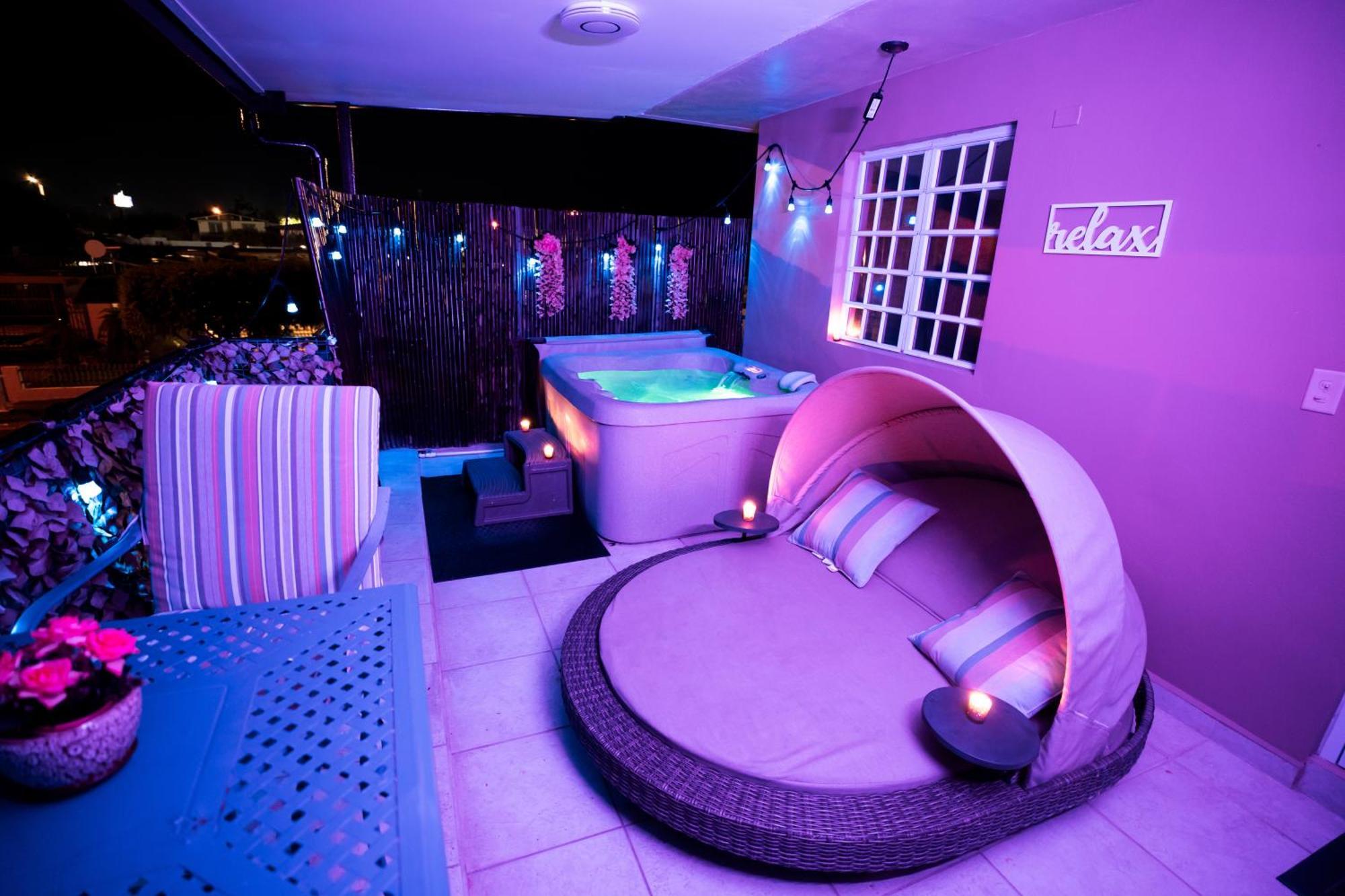 Luxury Retreat With Private Jacuzzi And Mountain Views Free Parking Ponce Exterior foto